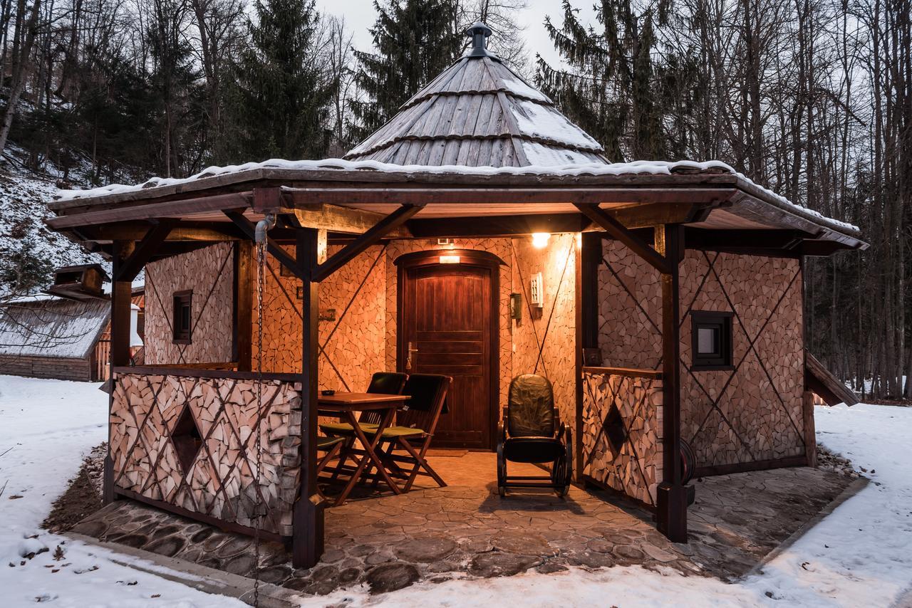 布莱德 Glamping Pibernik - Pr' Hostar酒店 外观 照片