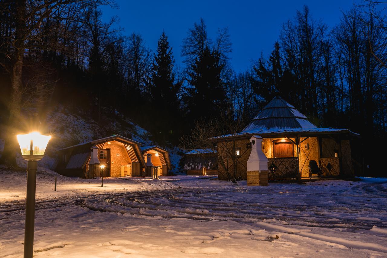 布莱德 Glamping Pibernik - Pr' Hostar酒店 外观 照片