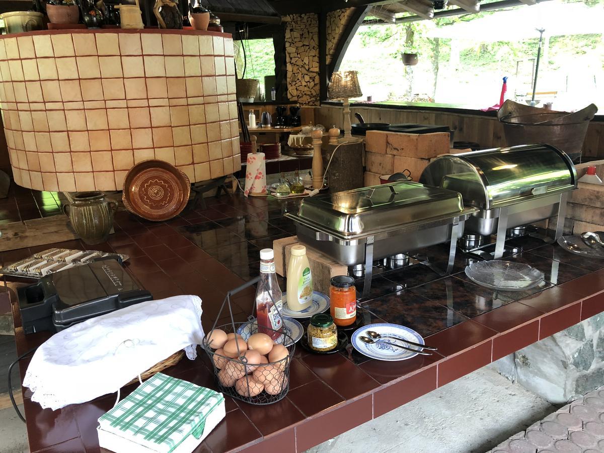 布莱德 Glamping Pibernik - Pr' Hostar酒店 外观 照片