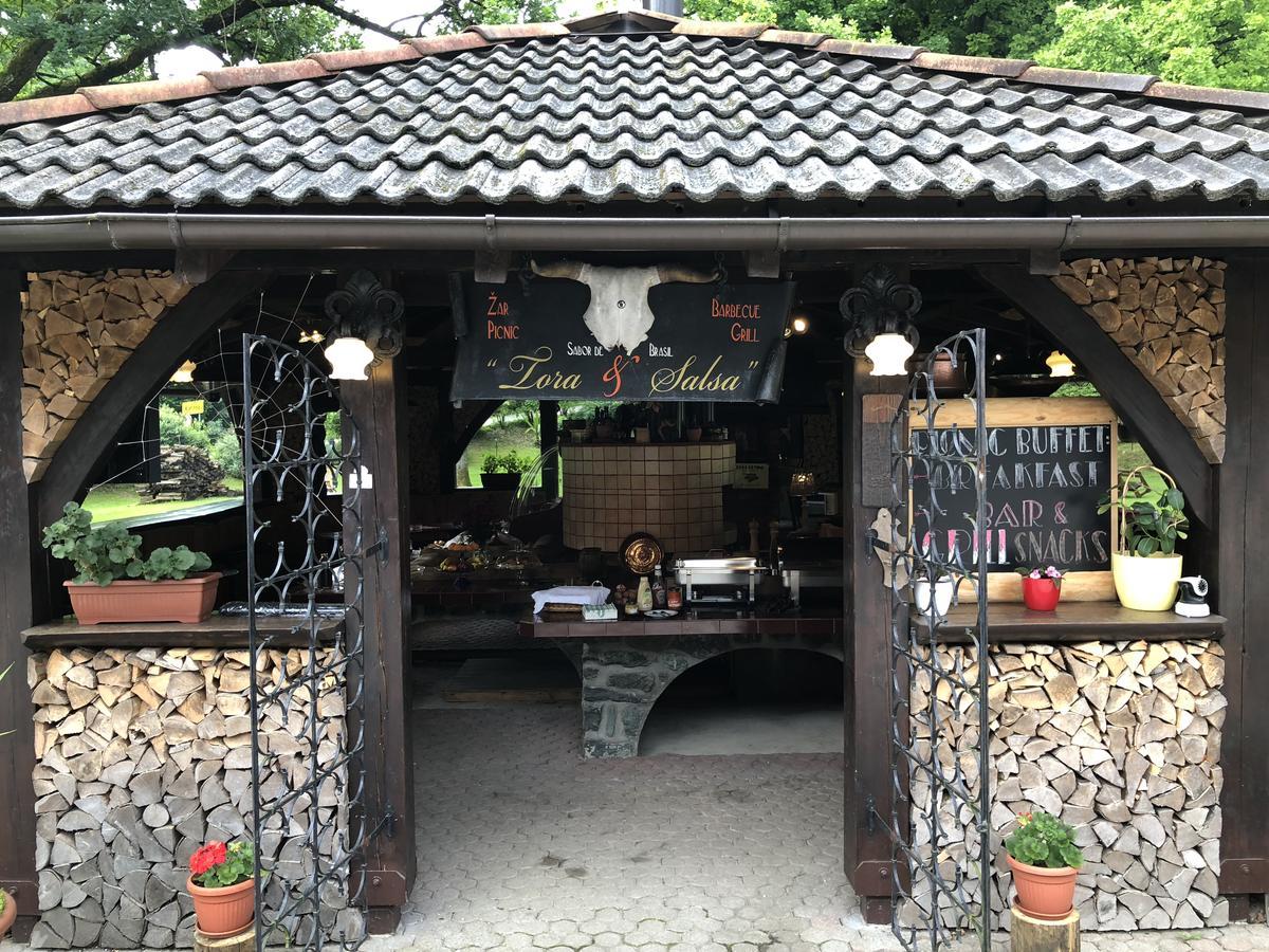 布莱德 Glamping Pibernik - Pr' Hostar酒店 外观 照片