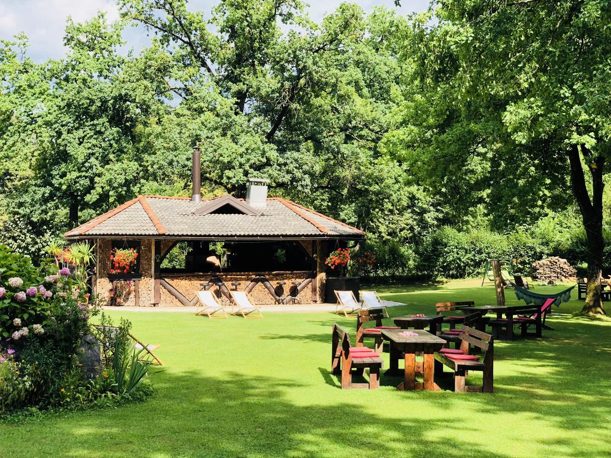 布莱德 Glamping Pibernik - Pr' Hostar酒店 外观 照片