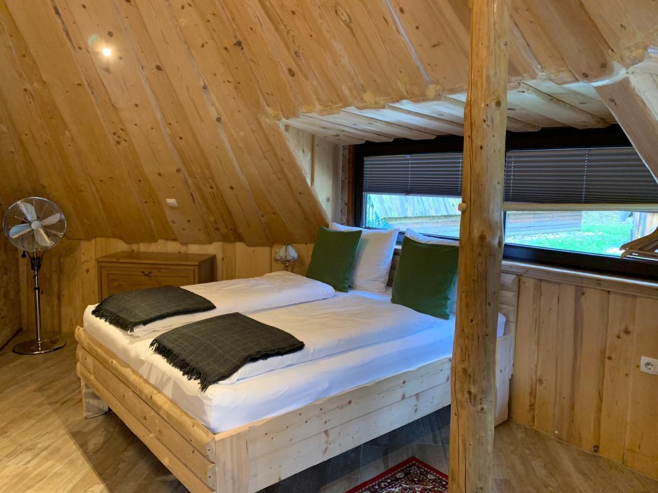 布莱德 Glamping Pibernik - Pr' Hostar酒店 外观 照片